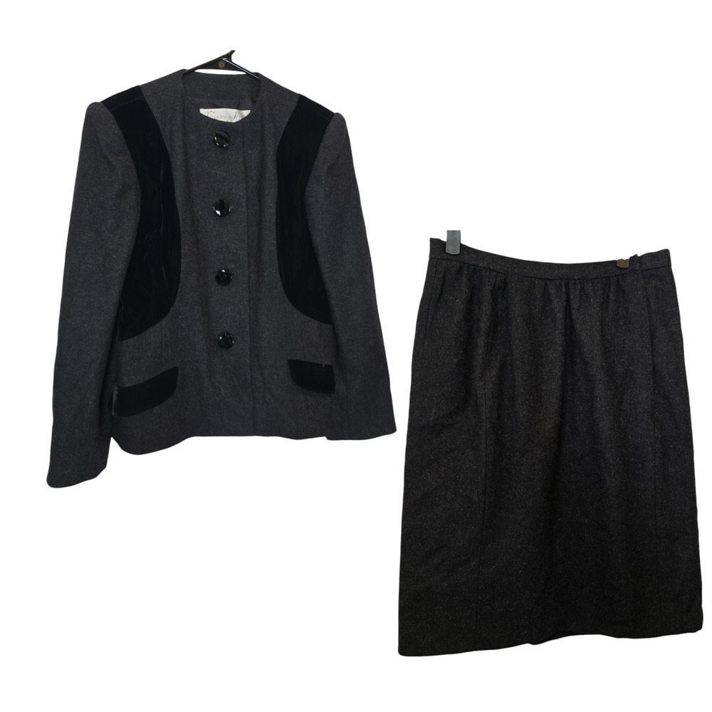 Vintage Jacqueline de Ribes Skirt & Blazer Set Designer Chic Black Gray Outfit